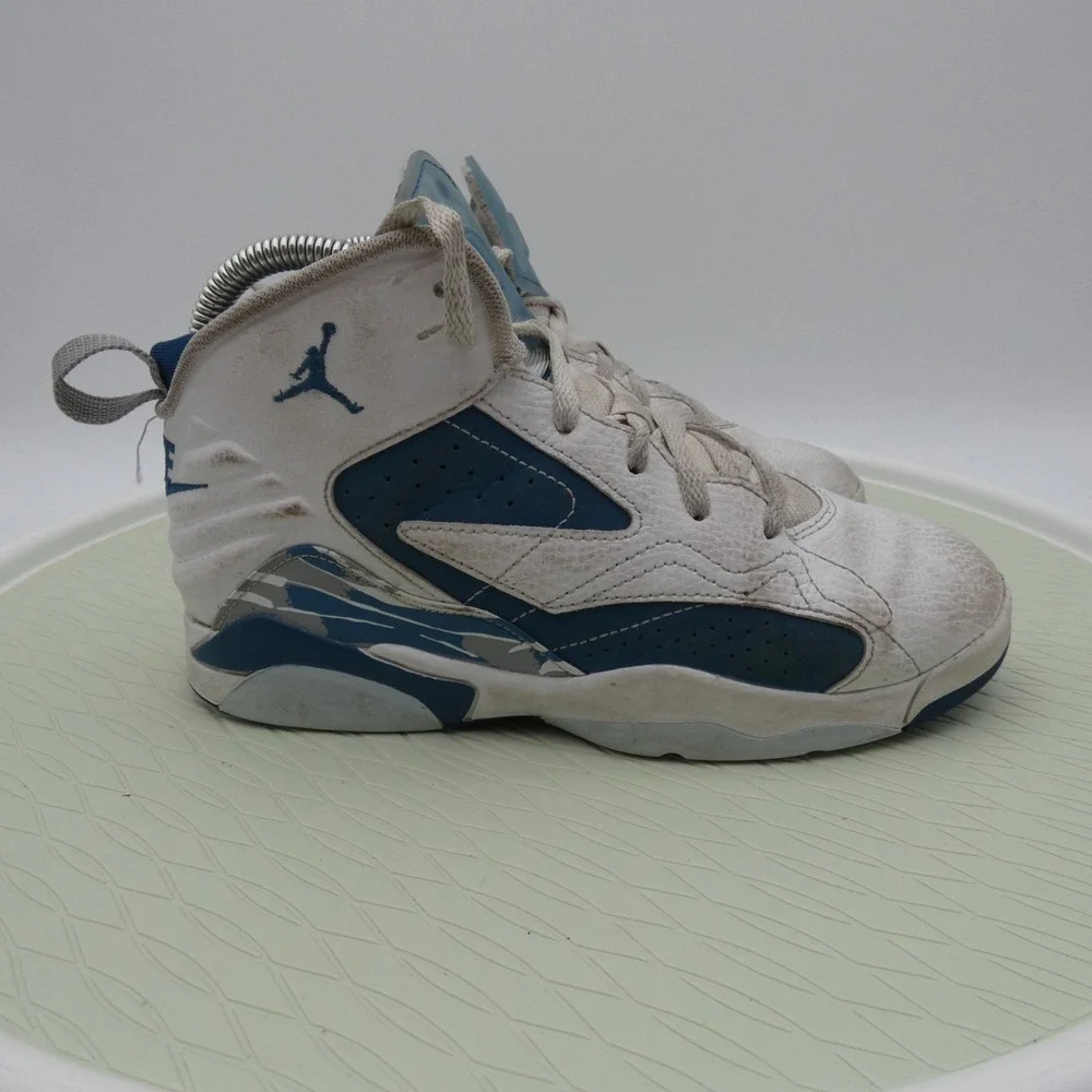 Jordan Jumpman MVP DZ5578-101 Kids US 3 Basketball Shoes White Blue Sneakers